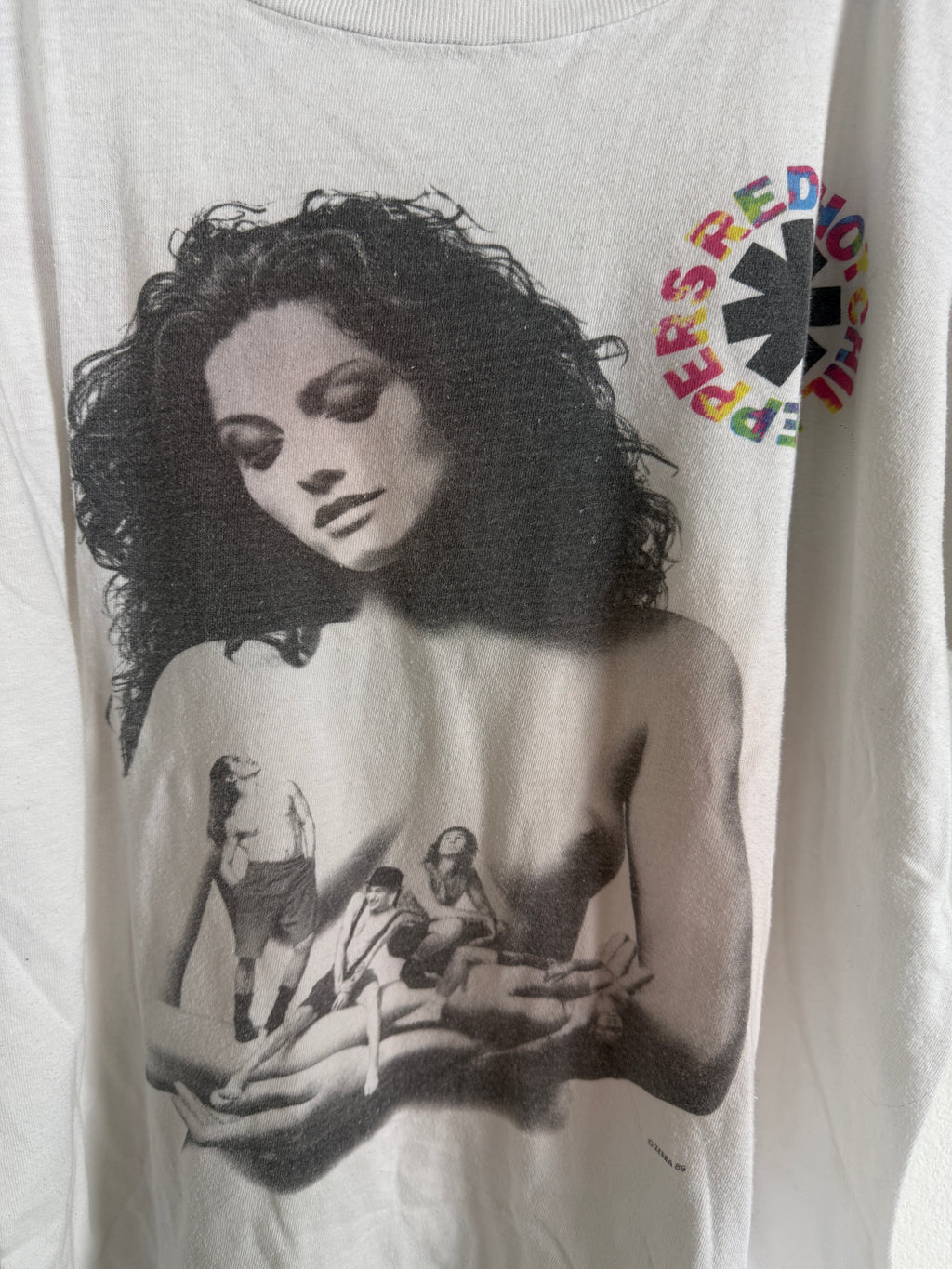 Vintage Red Hot Chili Peppers Mother Earth Tour Tee