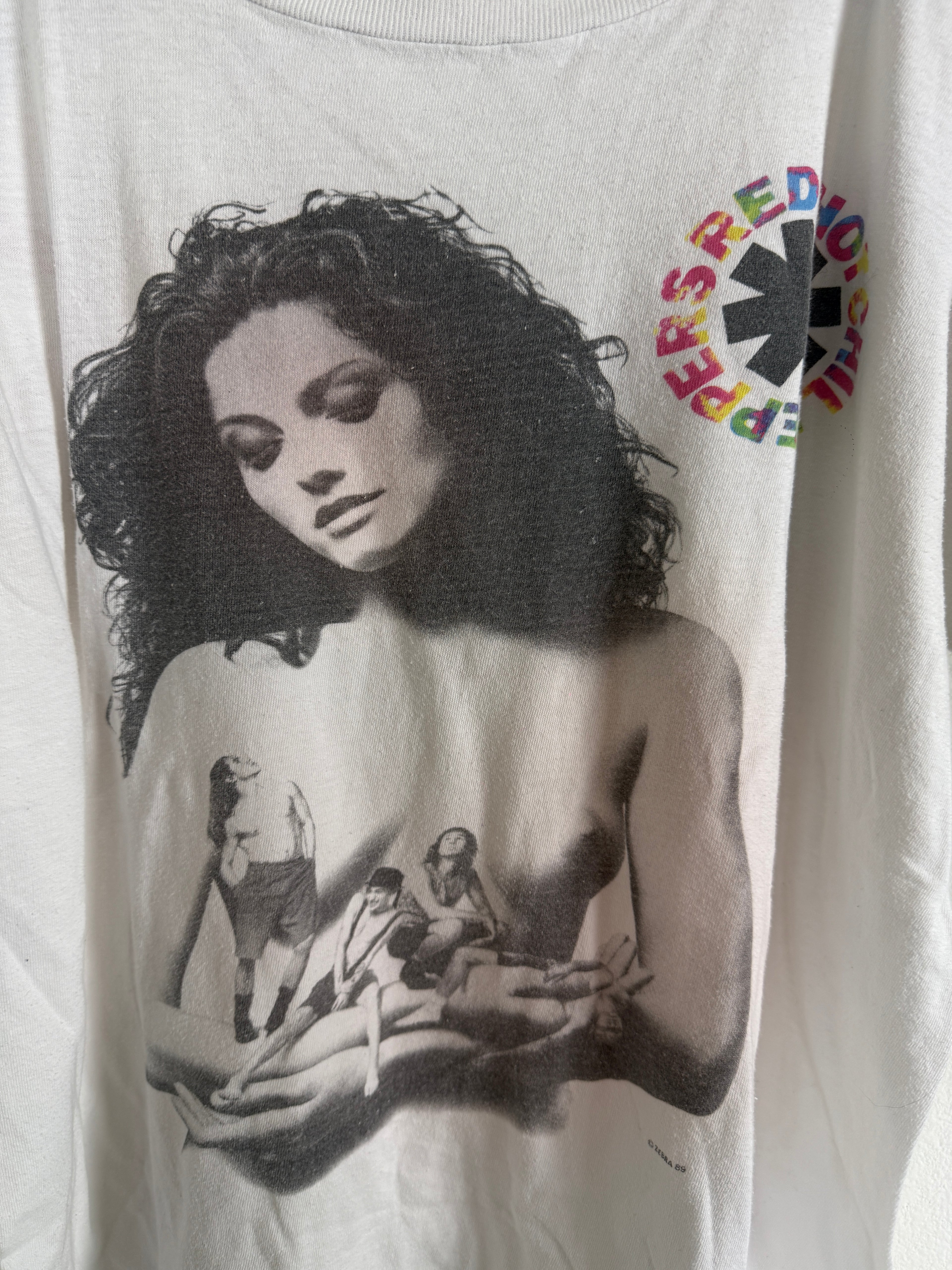 Vintage Red Hot Chili Peppers Mother Earth Tour Tee
